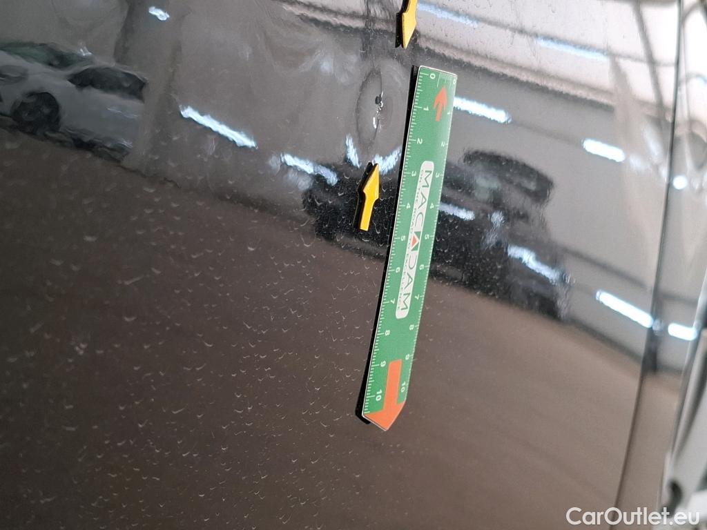  Toyota  Corolla TOYOTA  / 2018 / 5P / Berline Hybride 122h Dynamic Business Stage Acad #33