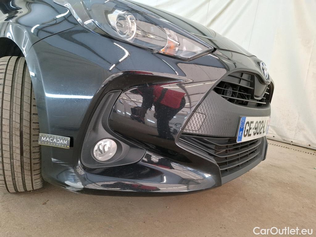  Toyota  Yaris TOYOTA  Hybride / 2019 / 5P / Berline Hybride 116h Dynamic Business Stage Acad #47