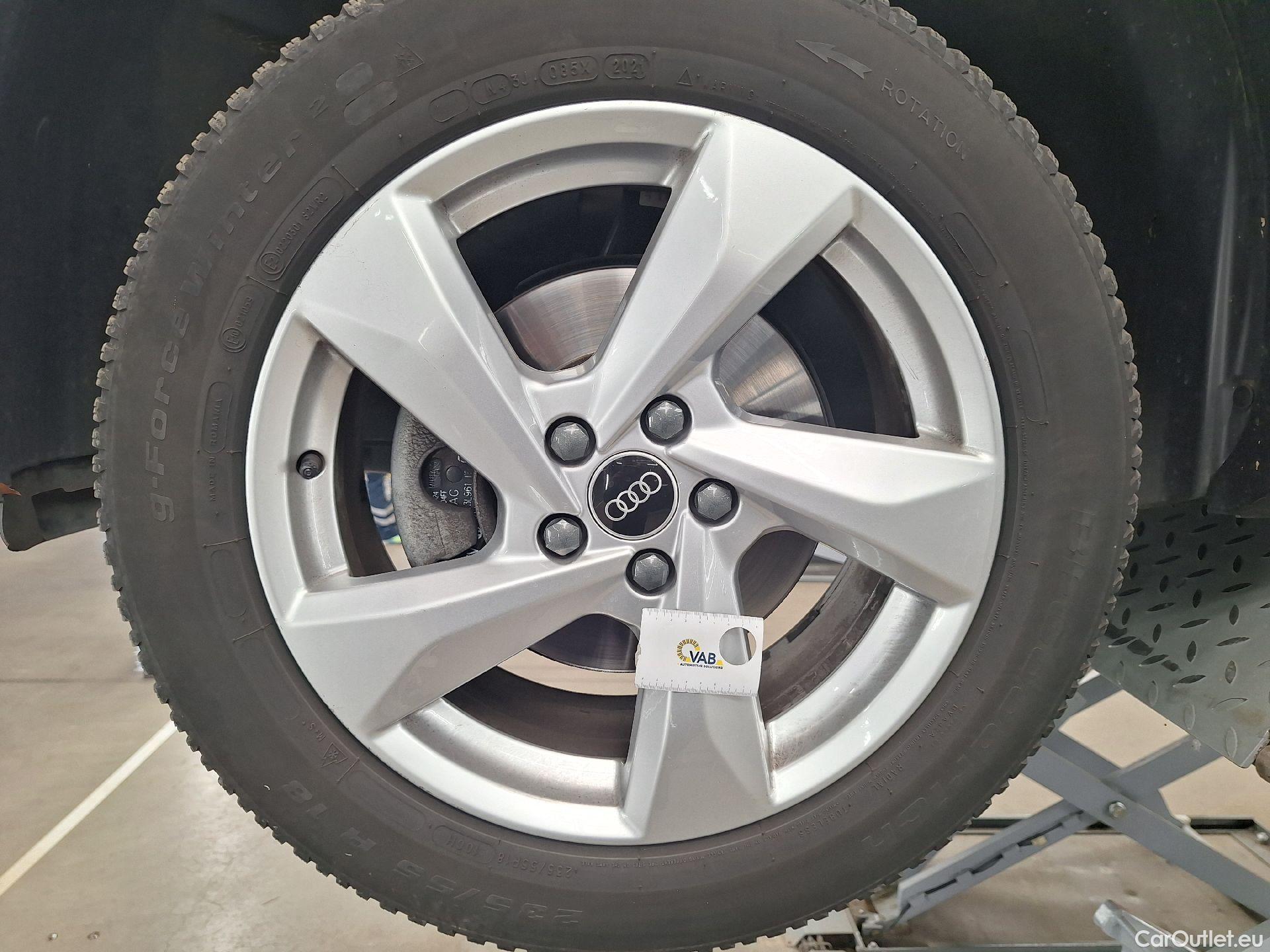  Audi  Q3 Audi,  '18, Audi  35 TFSI S tronic Advanced 5d #67