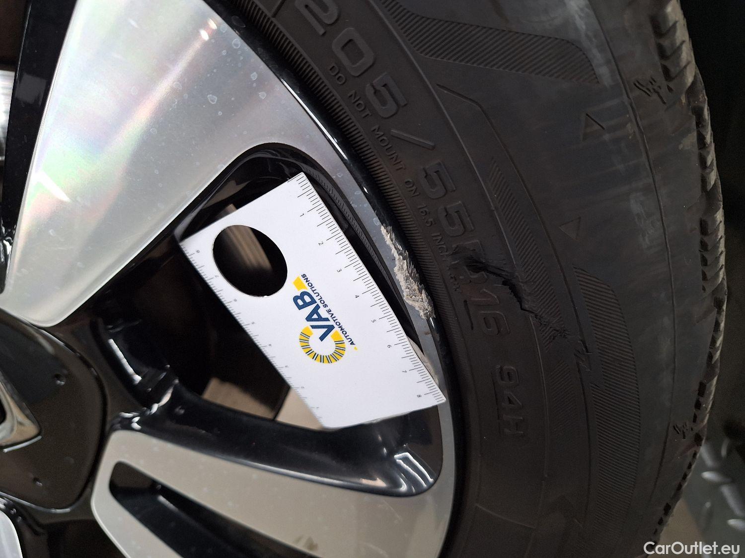  Citroen  C3 Citroën, ,  1.2Puretech 110 Max Aut #47