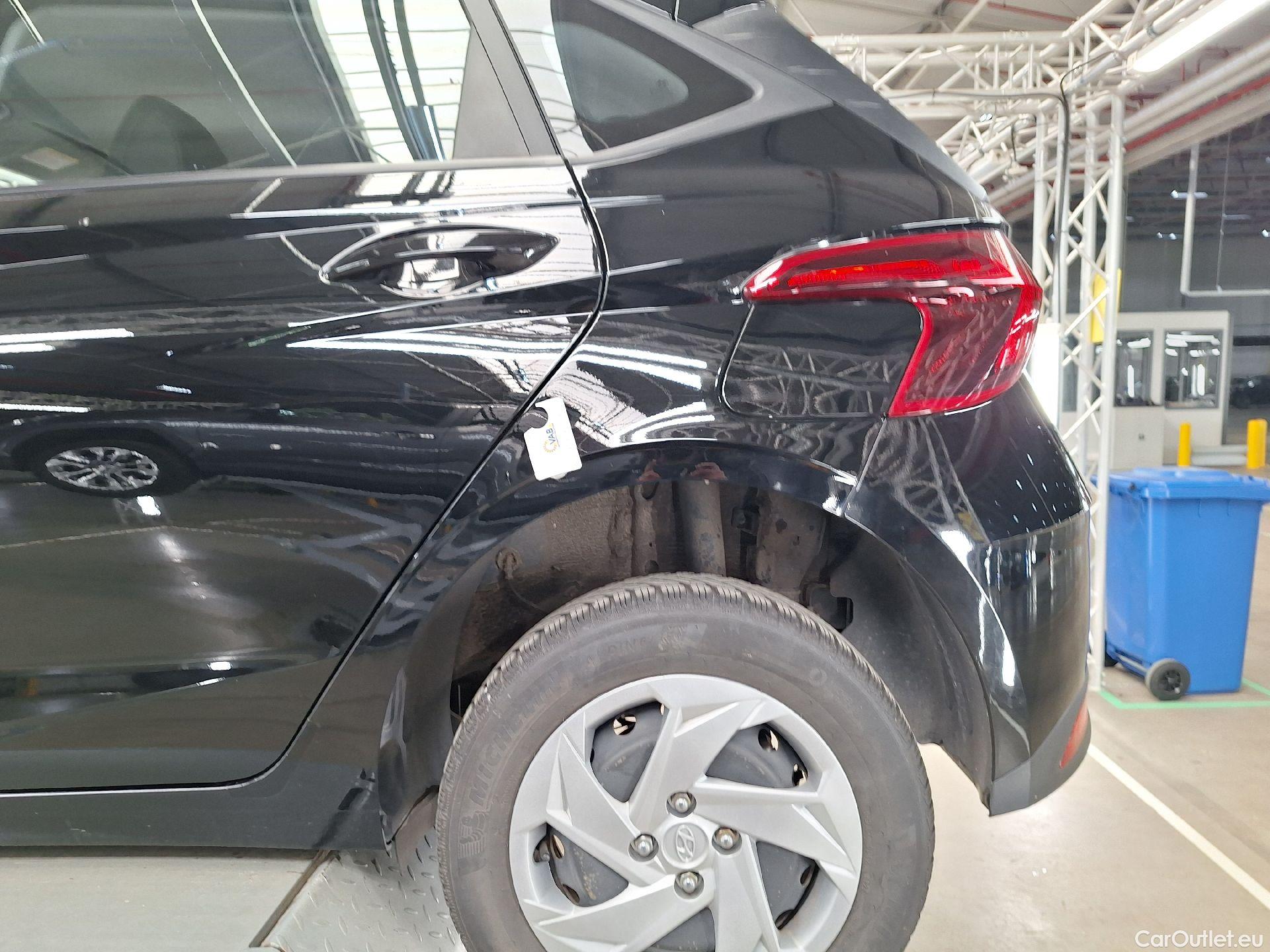  Hyundai  i20 Hyundai,  '20, Hyundai  1.0 T-GDi 74kW Twist 5d #8