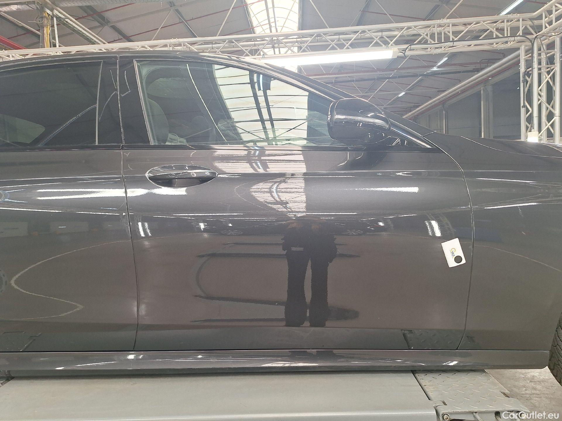  Mercedes  E-Klasse Mercedes, E-Class FL'20, Mercedes-Benz  Berline E 200 d Business So #63