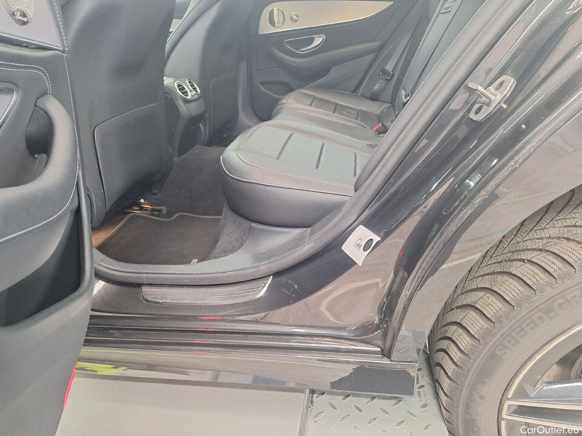  Mercedes  E-Klasse Mercedes, E-Class FL'20, Mercedes-Benz  Berline E 200 d Business So #40