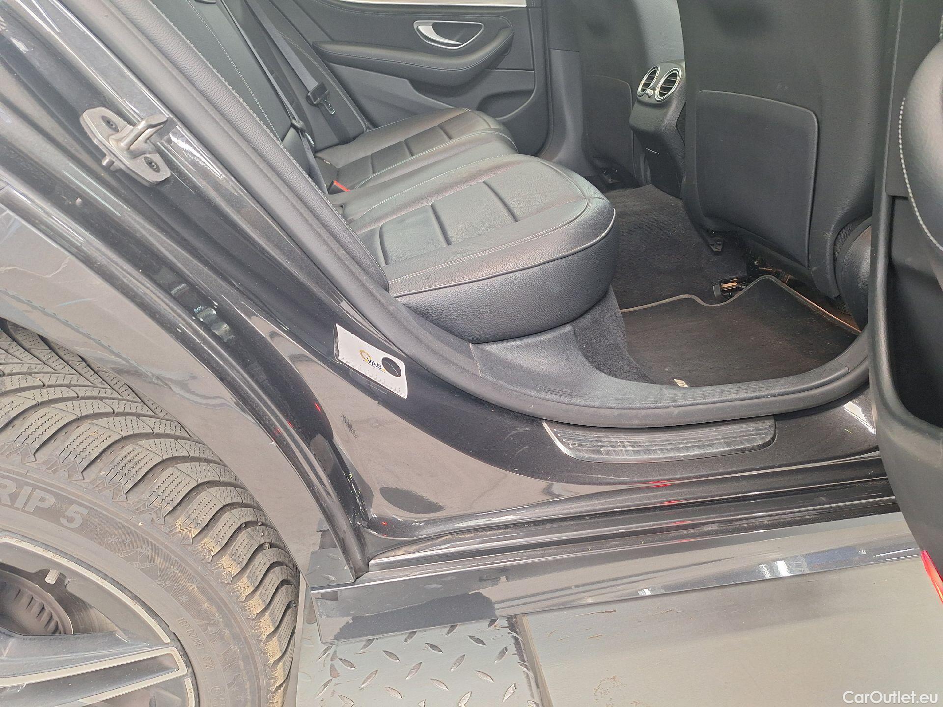  Mercedes  E-Klasse Mercedes, E-Class FL'20, Mercedes-Benz  Berline E 200 d Business So #75