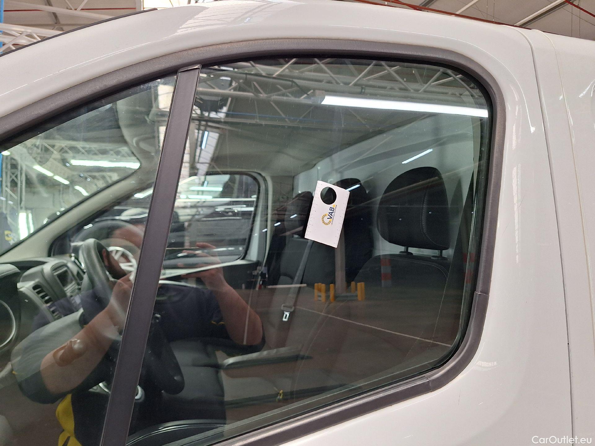  Renault  Trafic Renault, _ '14, Renault  L2H1 dCi 120 Grand Confort 2.9T 4d #3