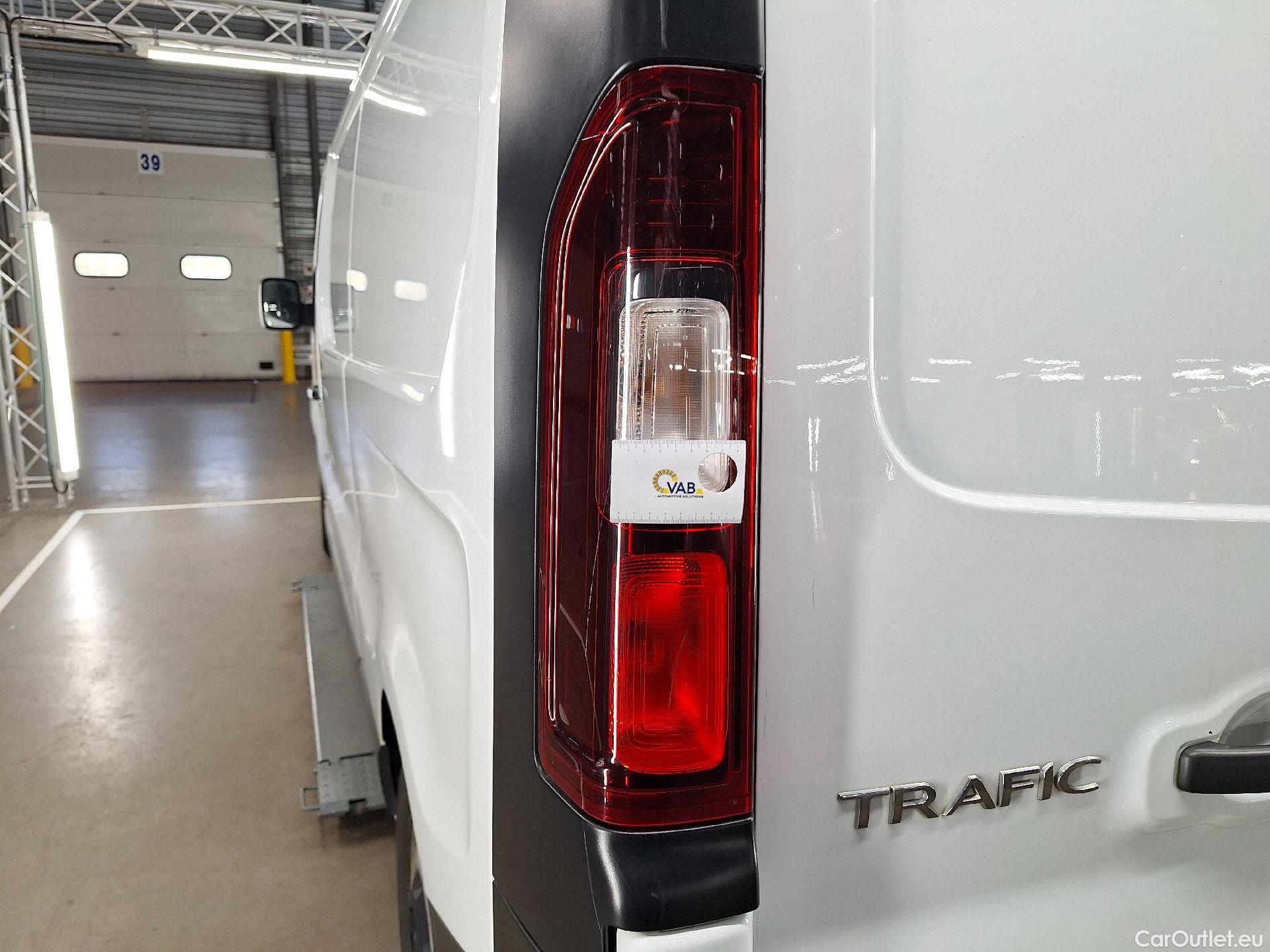  Renault  Trafic Renault, _ '14, Renault  L2H1 dCi 120 Grand Confort 2.9T 4d #22