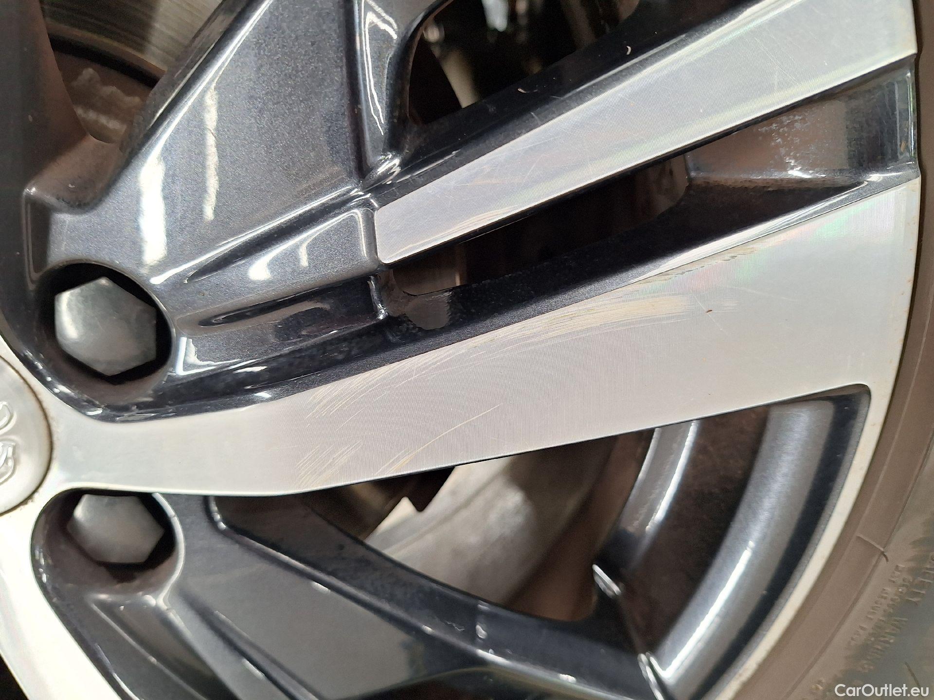  Peugeot  5008 Peugeot,  '16, Peugeot  1.5 BlueHDi 96kW S&S EAT8 Allure 5d #24