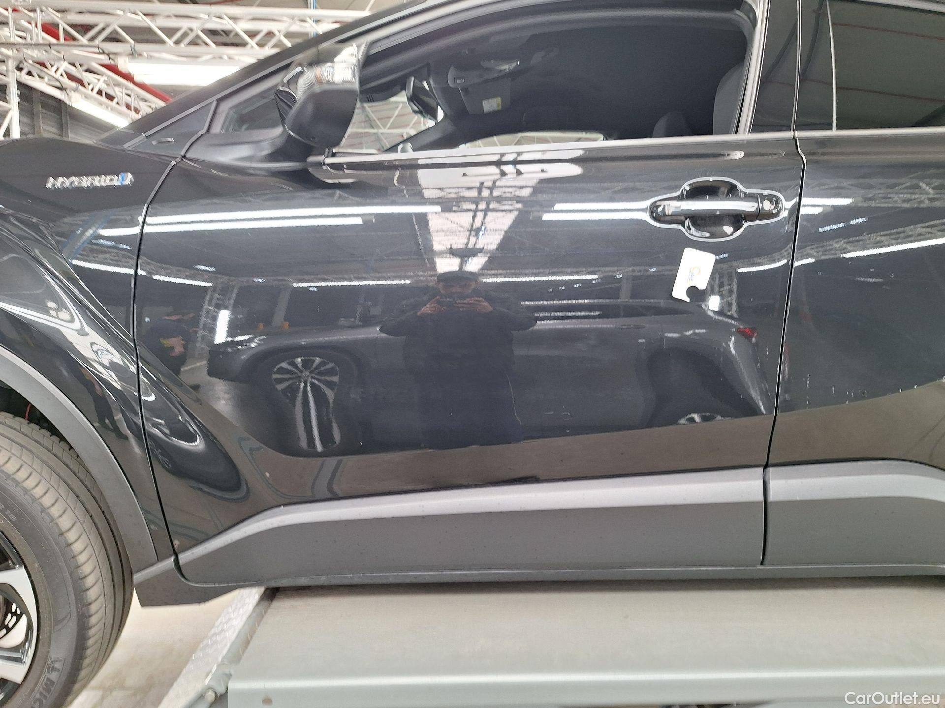  Toyota  C-HR Toyota,  '16, Toyota  1.8 VVT i-Hybrid C-Lub Mono-Tone E-CVT #7