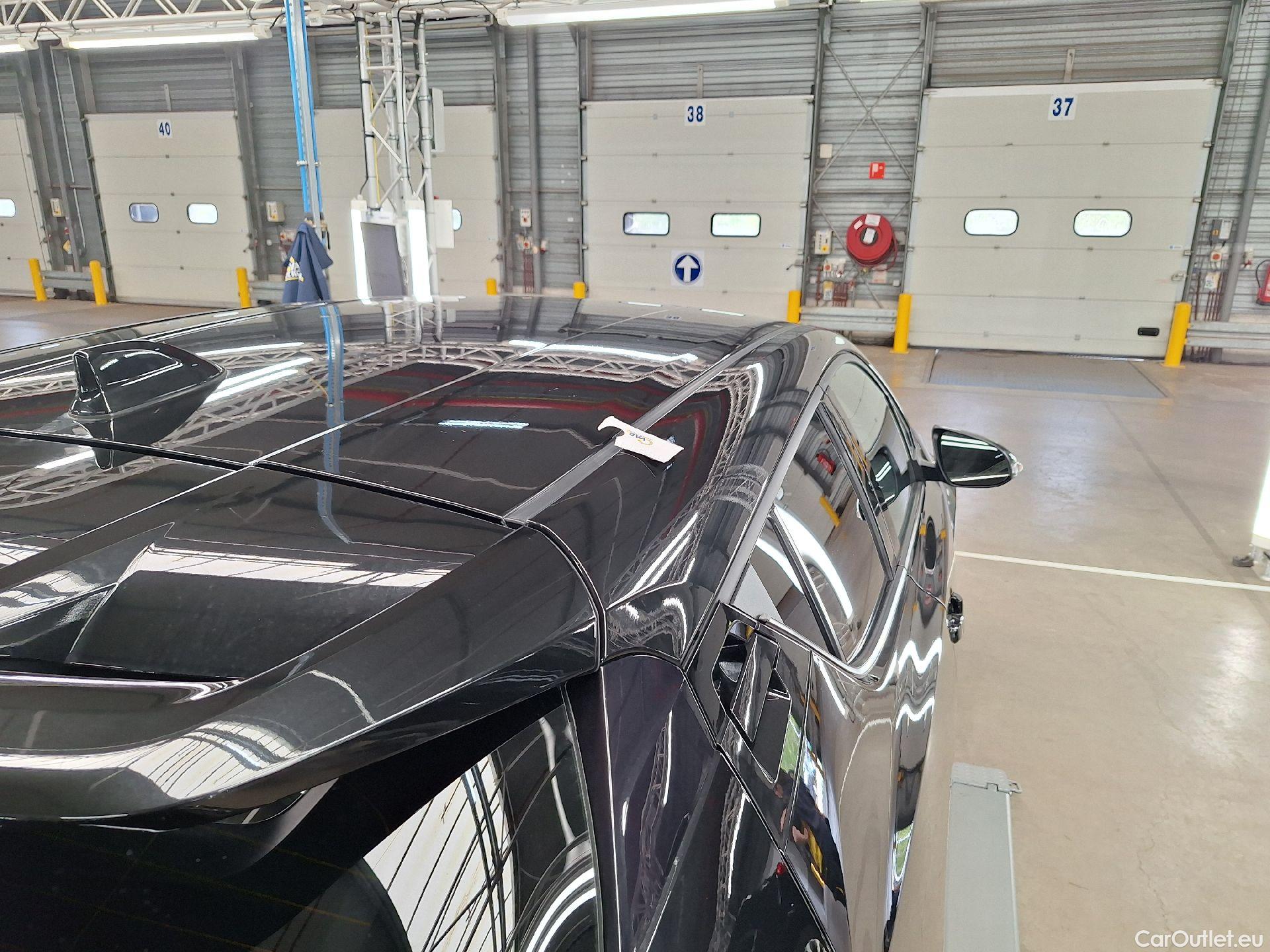  Toyota  C-HR Toyota,  '16, Toyota  1.8 VVT i-Hybrid C-Lub Mono-Tone E-CVT #5