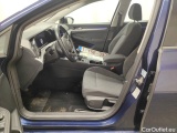  Volkswagen  Golf  Volkswagen VIII 1.0 TSI 81kW Life 5d #3