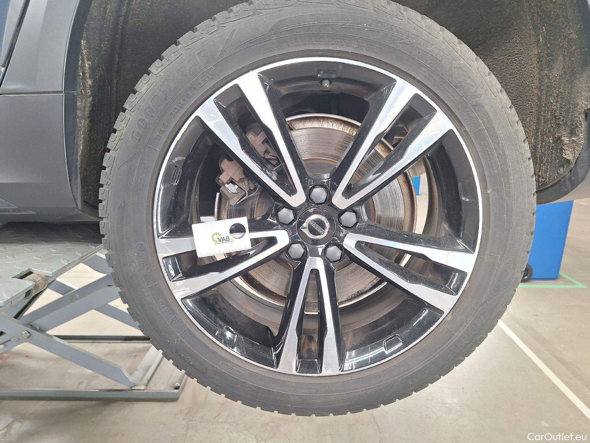  Volvo  V90 Volvo,  Cr.Country FL'20, Volvo  Cross Country B4 D 4x4 Geartr. Cross Cou #62