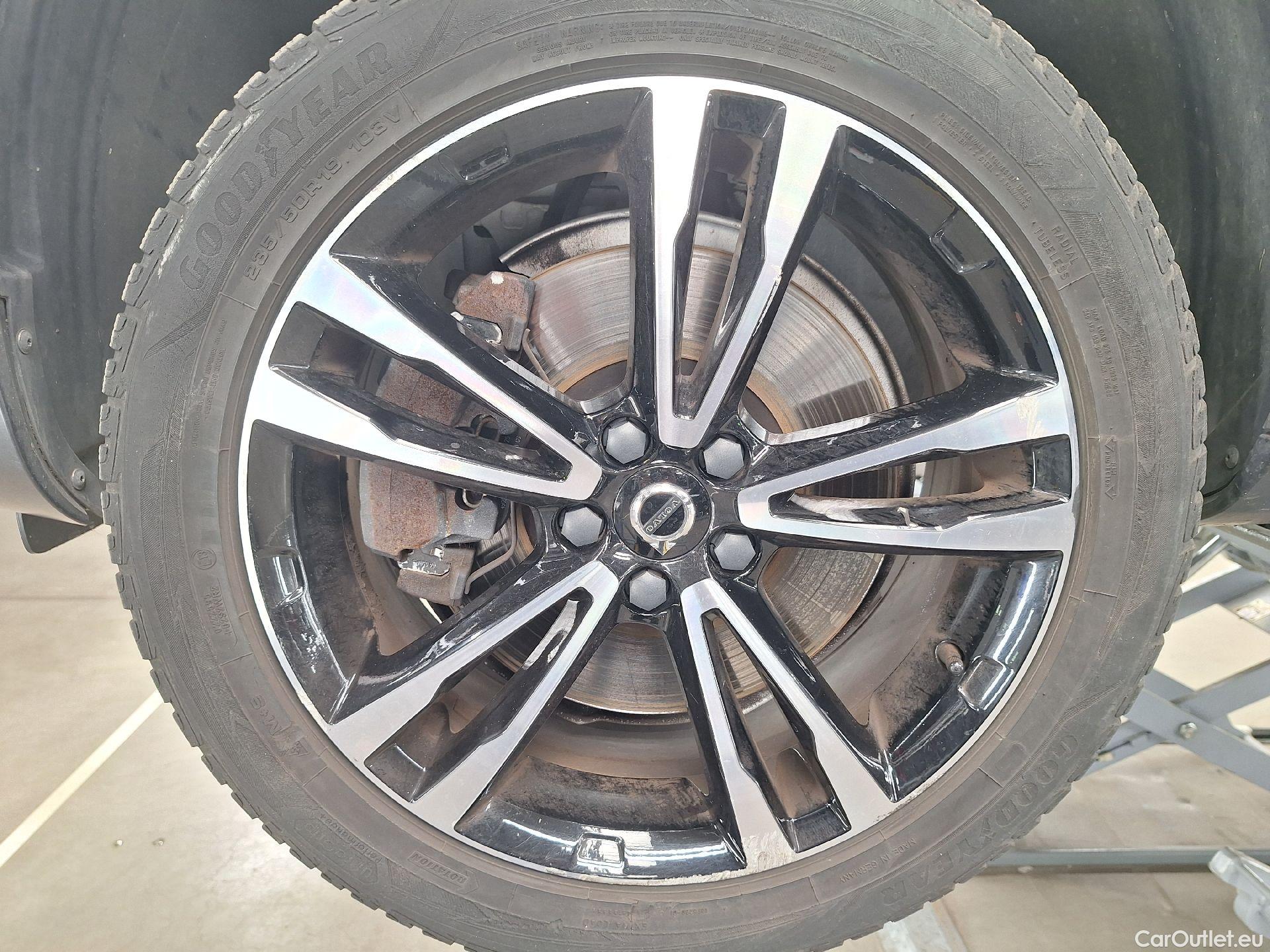  Volvo  V90 Volvo,  Cr.Country FL'20, Volvo  Cross Country B4 D 4x4 Geartr. Cross Cou #58