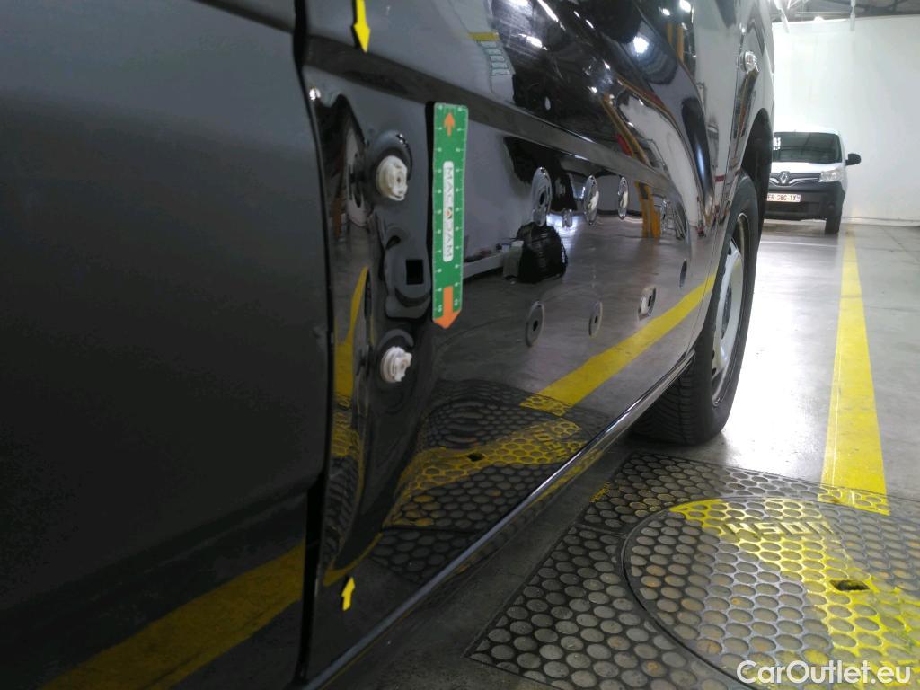  Citroen  Berlingo  Fourgon Club M 1000 1.5 BlueHDi 130CV BVA8 E6dT #28