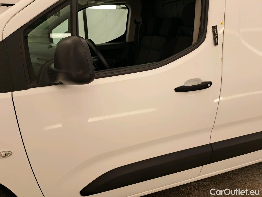  Citroen  Berlingo  Fourgon Driver XL 950 1.5 BlueHDi 130CV BVA8 E6dT #1