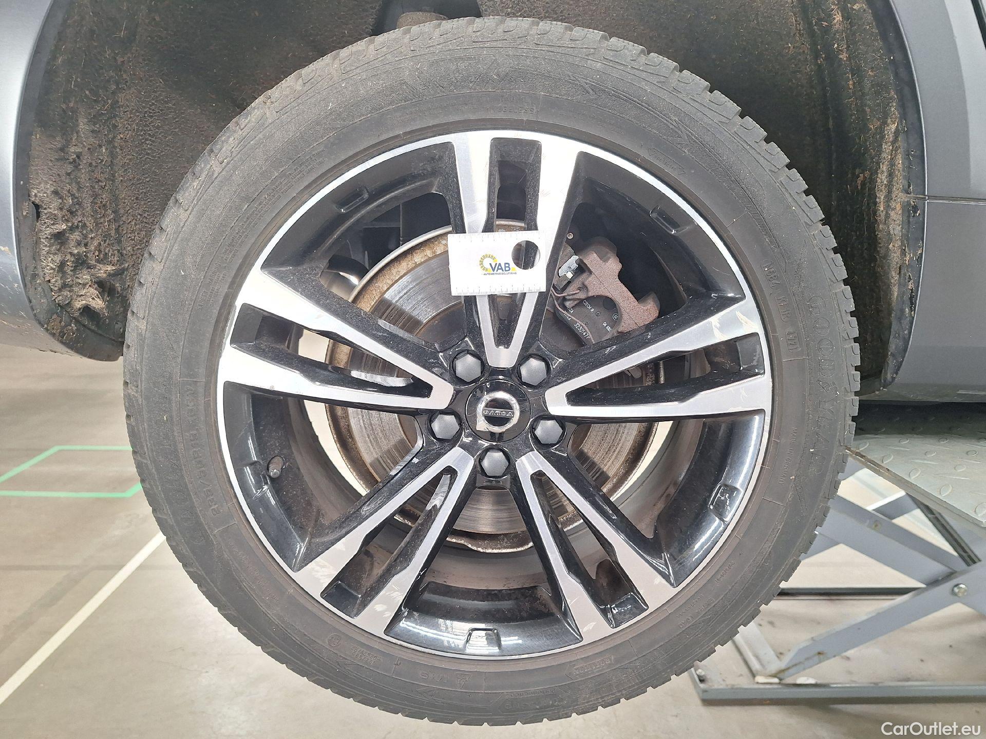  Volvo  V90 Volvo,  Cr.Country FL'20, Volvo  Cross Country B4 D 4x4 Geartr. Cross Cou #66