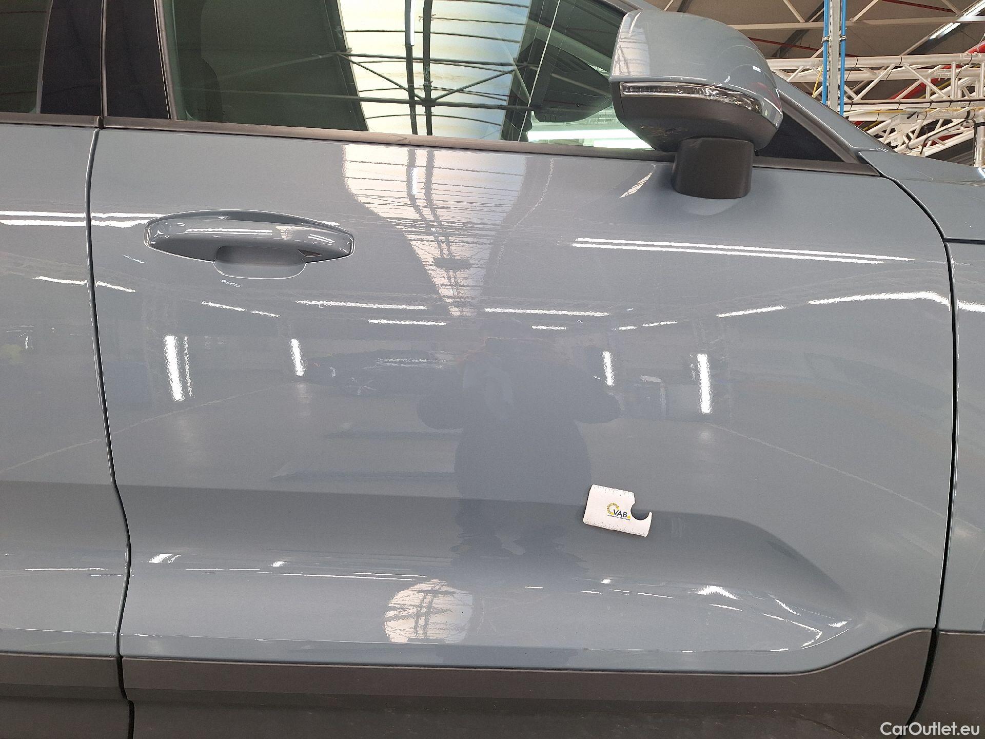  Volvo  XC 40 Volvo, XC40 '17, Volvo XC40 T3 Momentum Pro 5d #39