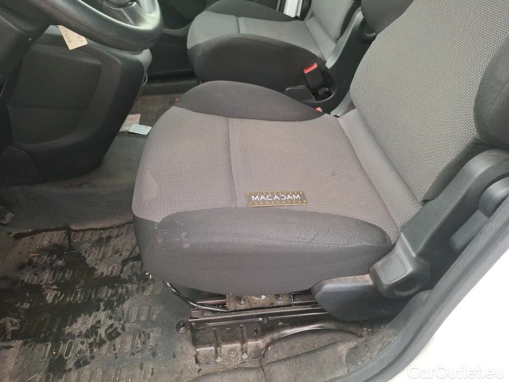  Citroen  Berlingo  Fourgon Confort L2 (Long) Cabine Approfondie 1.6 BlueHDi 100CV BVM5 E6 #9