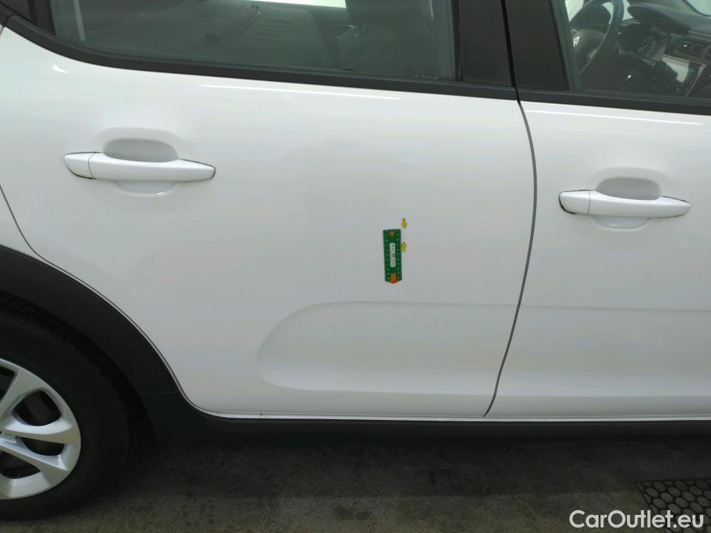  Citroen  C3  Société Feel Nav 1.2 PureTech 80CV BVM5 E6d #3