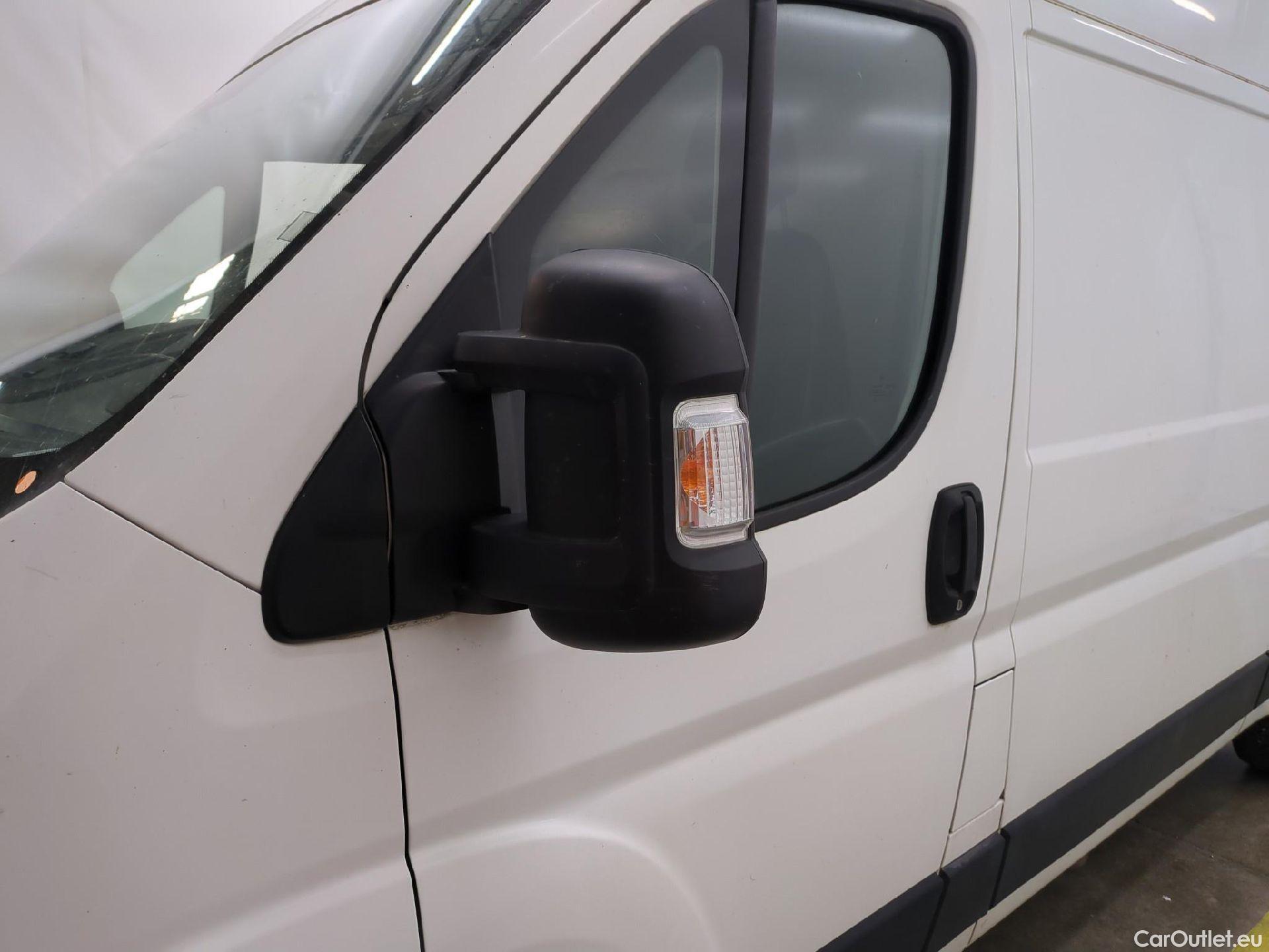  Citroen  Jumper CITROEN  / 2014 / 4P / Fourgon tôlé 33 L2H2 BlueHDi 140 S&S BVM6 Driver #2