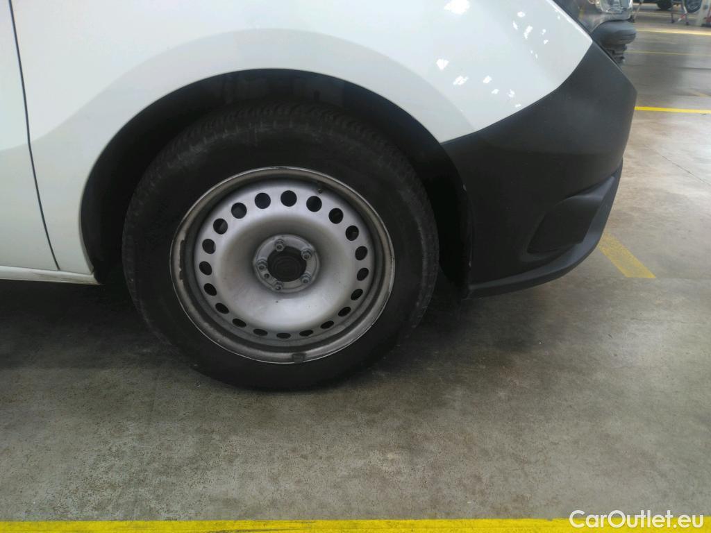  Fiat  Doblo FIAT Doblò Cargo / 2015 / 2P / Plateau Maxi 1.6 Mjet 105 Work Up Business #4