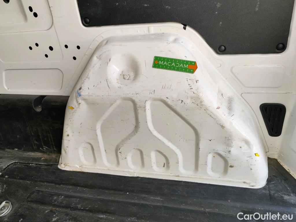  Fiat  Doblo Doblò Pro Lounge Maxi Fourgon 1.6 Multijet #17