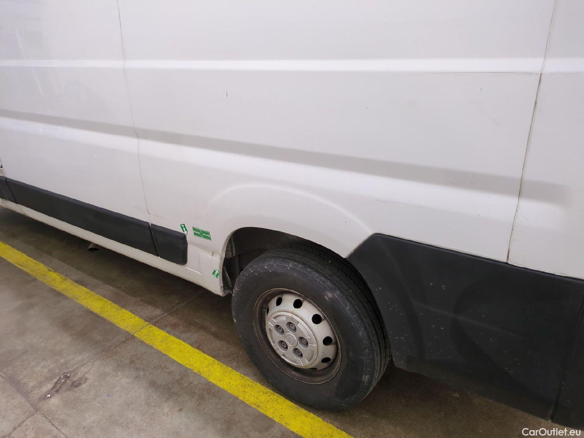  Fiat  Ducato FIAT  / 2014 / 4P / Fourgon tôlé 3.0 M H2 2.3 Multijet 120 Pack Pro Nav #20