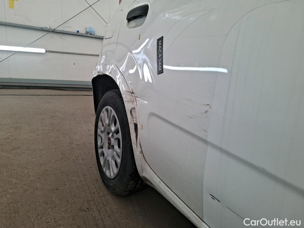  Fiat  Panda  Easy 1.2 70CV BVM5 E6 / TRANSFO VP/VF #27