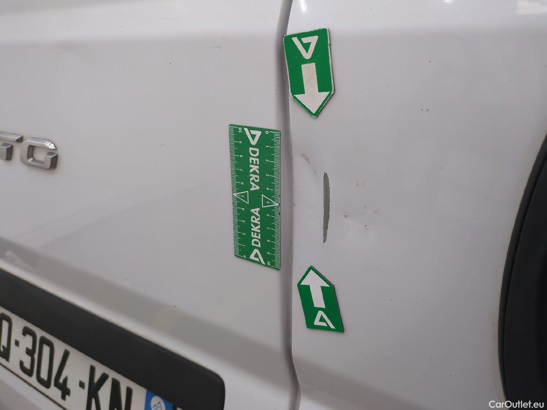  Fiat  Ducato FIAT  / 2014 / 4P / Fourgon tôlé 3.0 M H2 2.3 Multijet 120 Pack Pro Nav #47