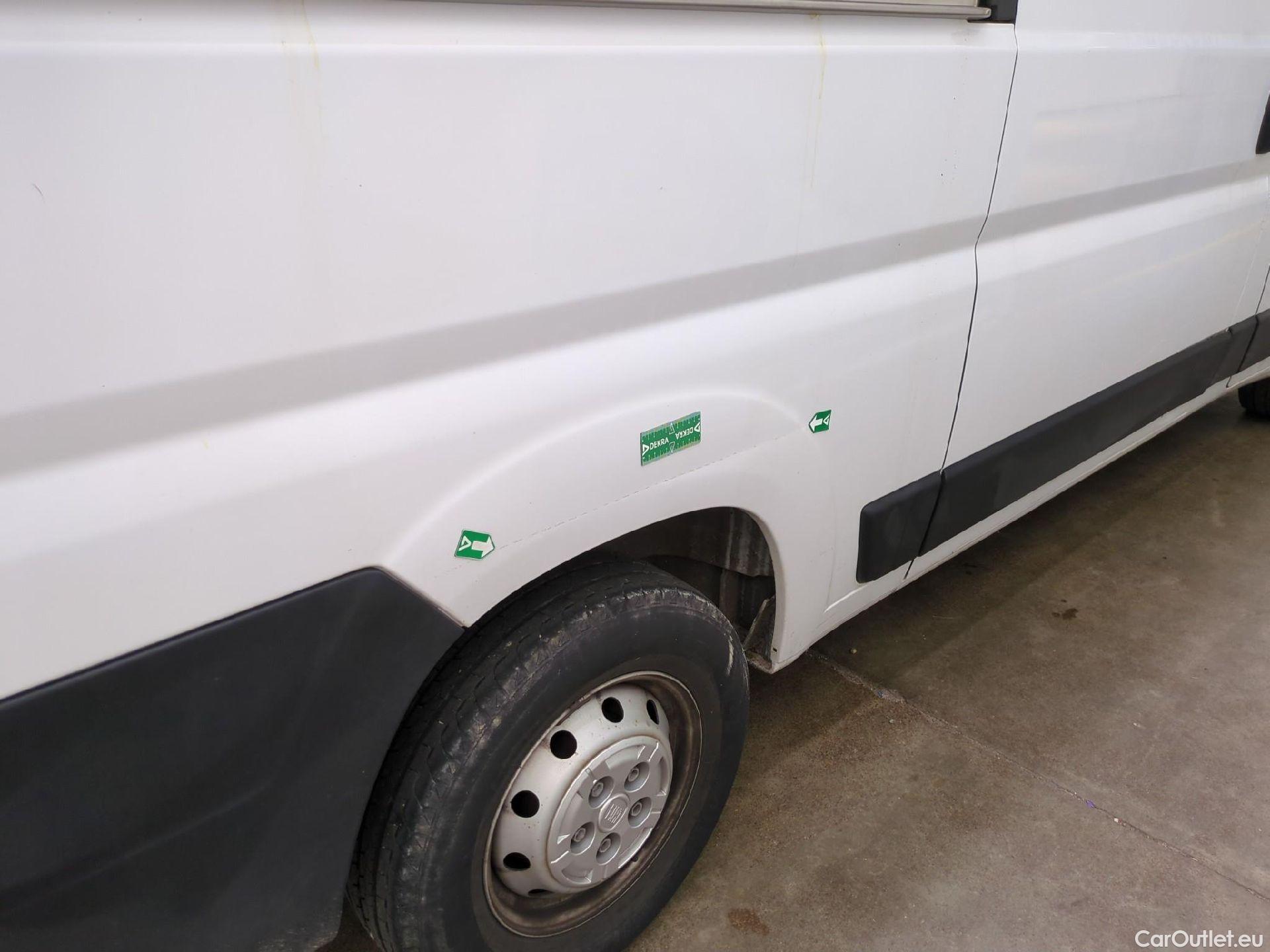  Fiat  Ducato FIAT  / 2014 / 4P / Fourgon tôlé 3.0 M H2 2.3 Multijet 120 Pack Pro Nav #52