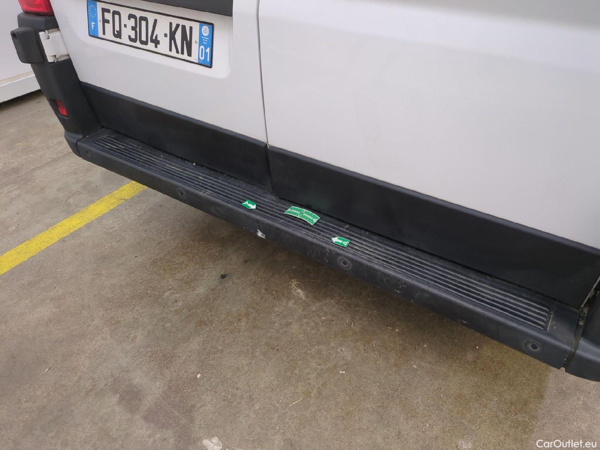  Fiat  Ducato FIAT  / 2014 / 4P / Fourgon tôlé 3.0 M H2 2.3 Multijet 120 Pack Pro Nav #60