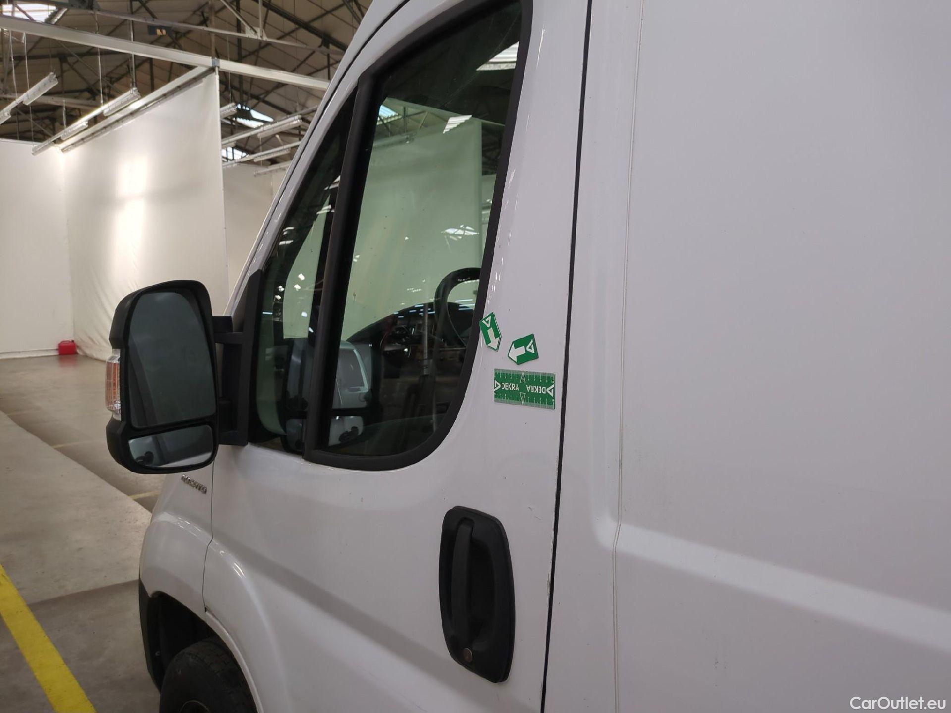  Fiat  Ducato FIAT  / 2014 / 4P / Fourgon tôlé 3.0 M H2 2.3 Multijet 120 Pack Pro Nav #12