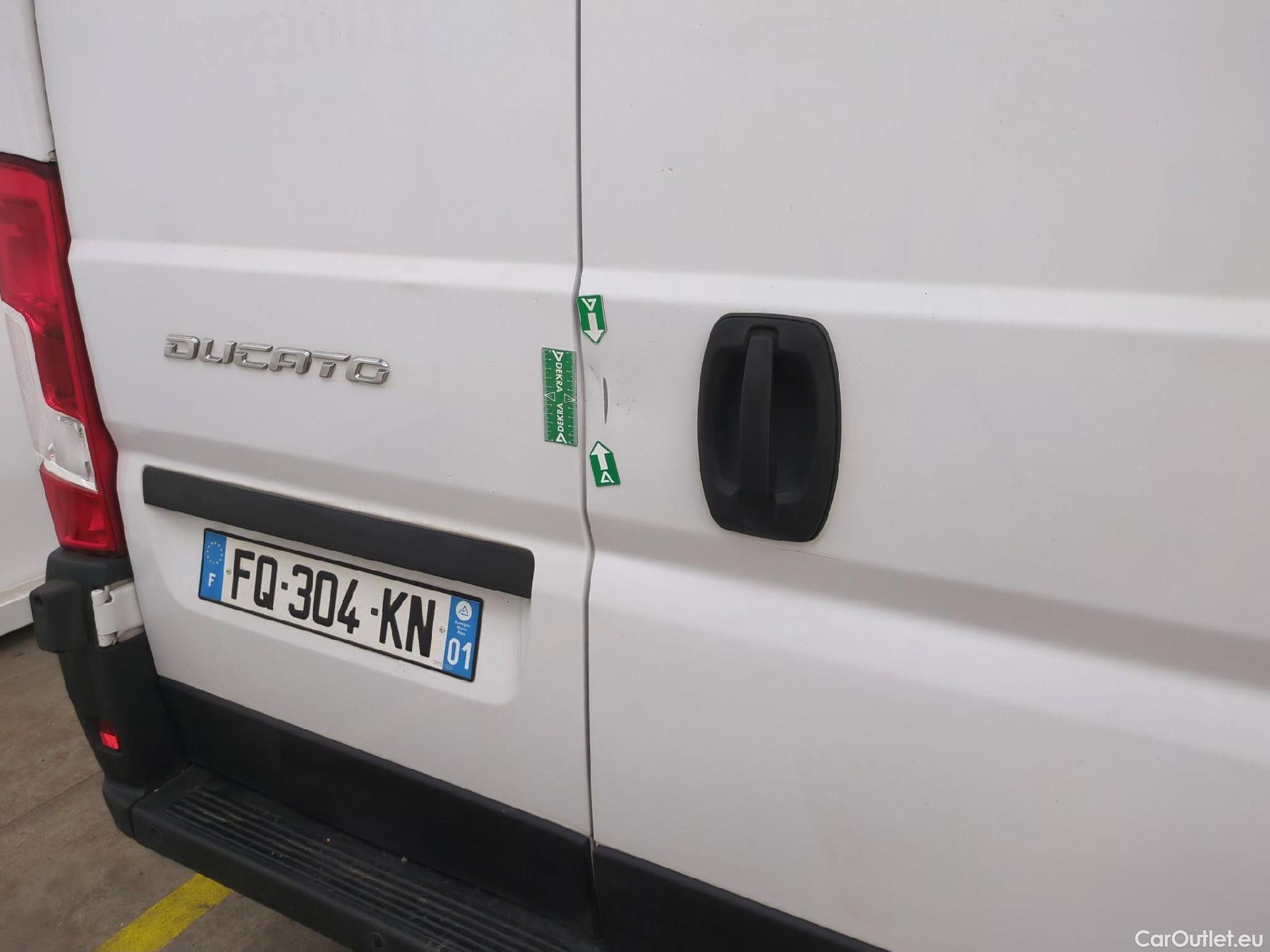  Fiat  Ducato FIAT  / 2014 / 4P / Fourgon tôlé 3.0 M H2 2.3 Multijet 120 Pack Pro Nav #45