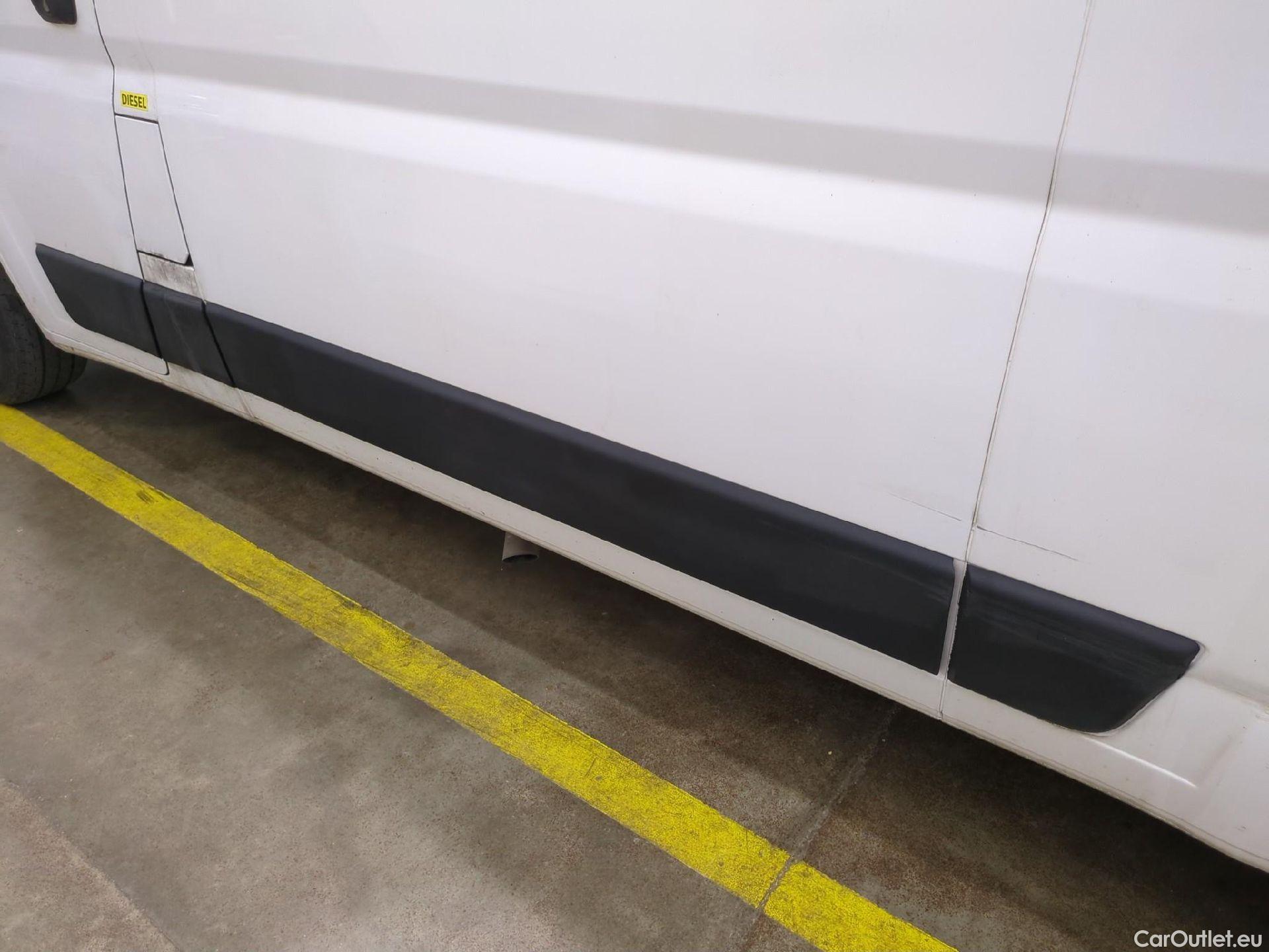  Fiat  Ducato FIAT  / 2014 / 4P / Fourgon tôlé 3.0 M H2 2.3 Multijet 120 Pack Pro Nav #15