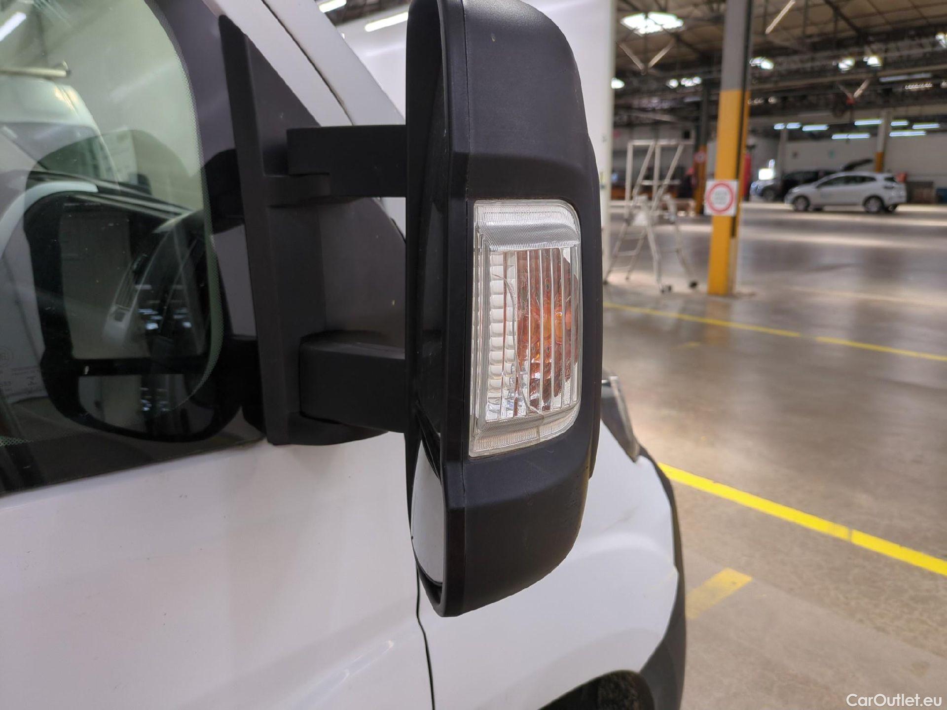  Fiat  Ducato FIAT  SC / 2014 / 2P / Châssis cabine 3.5 L 2.3 Multijet 140 Pack Pro Nav #50