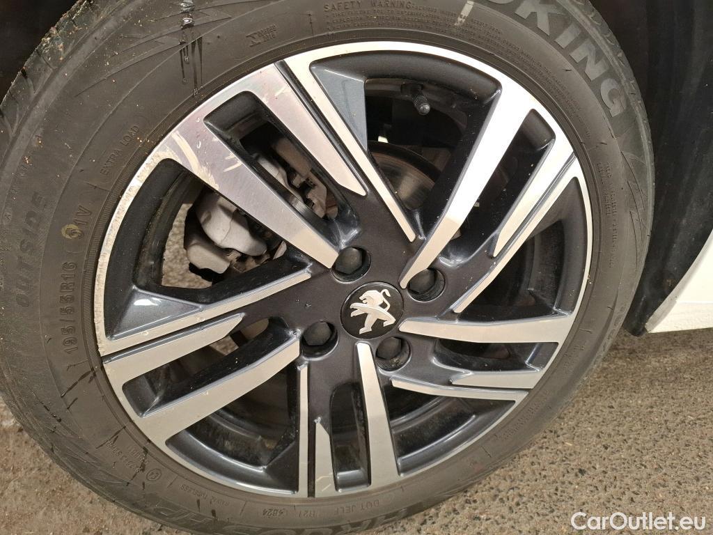  Peugeot  208  Allure Pack 1.2 PureTech 100CV BVA8 E6d
 #21
