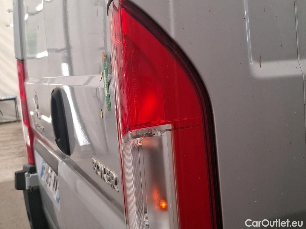  Peugeot  Boxer PEUGEOT  / 2014 / 4P / Fourgon tôlé BLUEHDI 130 PREMIUM PA 335 L3H3 #47