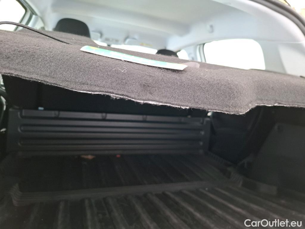  Peugeot  208  Affaire Premium Pack 1.2 80CV BVM5 E6dT #32