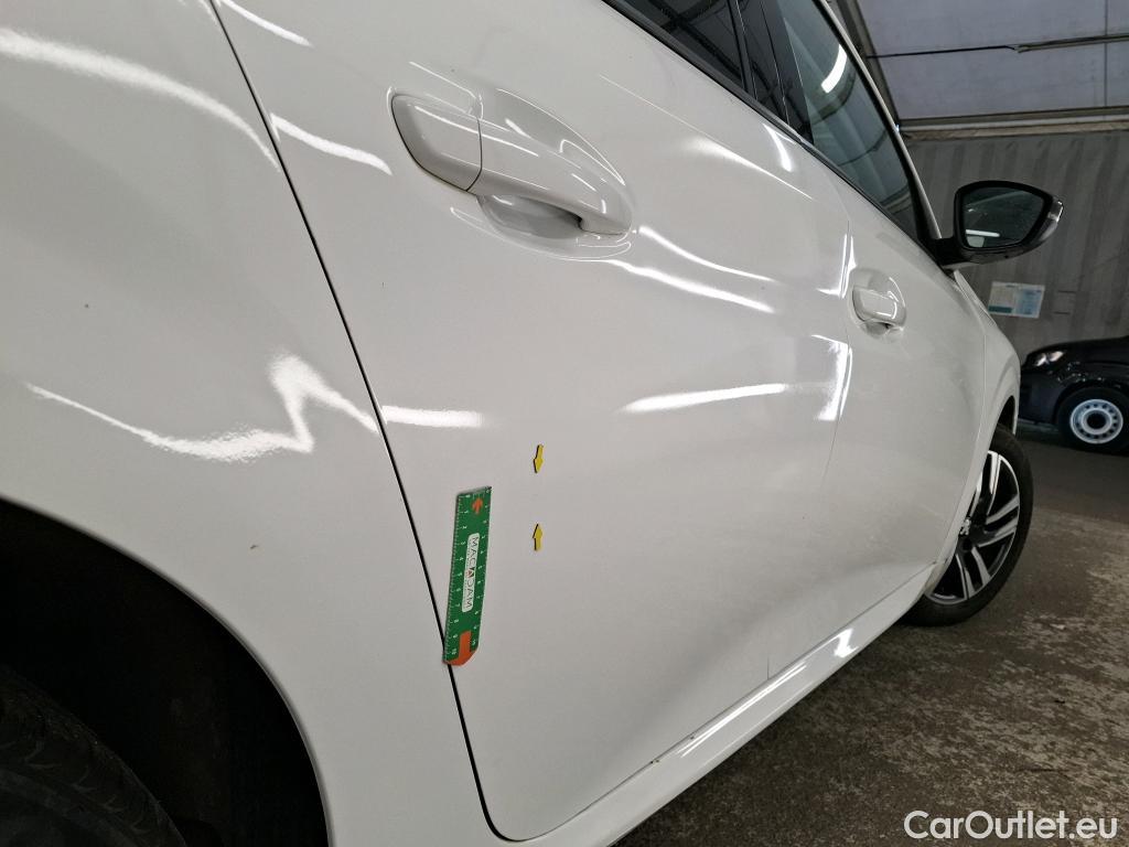  Peugeot  208  Allure Pack 1.2 PureTech 100CV BVA8 E6d
 #35
