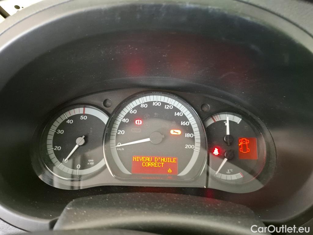  Mercedes  Citan MERCEDES-BENZ  / 2012 / 4P / Fourgonnette  109 CDI Fourgon Long PRO #37
