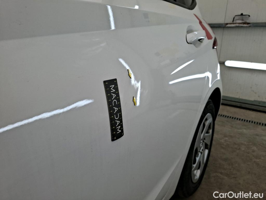  Hyundai  i20 HYUNDAI  / 2020 / 5P / Berline 1.0 T-GDI 100 HYBRID 48V Business DCT-7 TVU #16