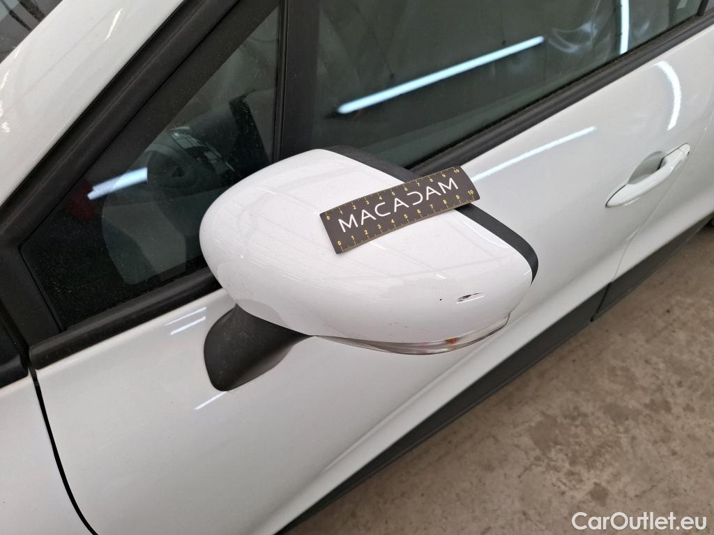  Renault  Clio  IV Air MediaNav 1.5 dCi 75CV BVM5 E6 #32