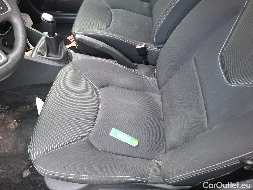 Renault  Clio RENAULT  Société VU 5p Berline Air dCi 75 - 18 #19