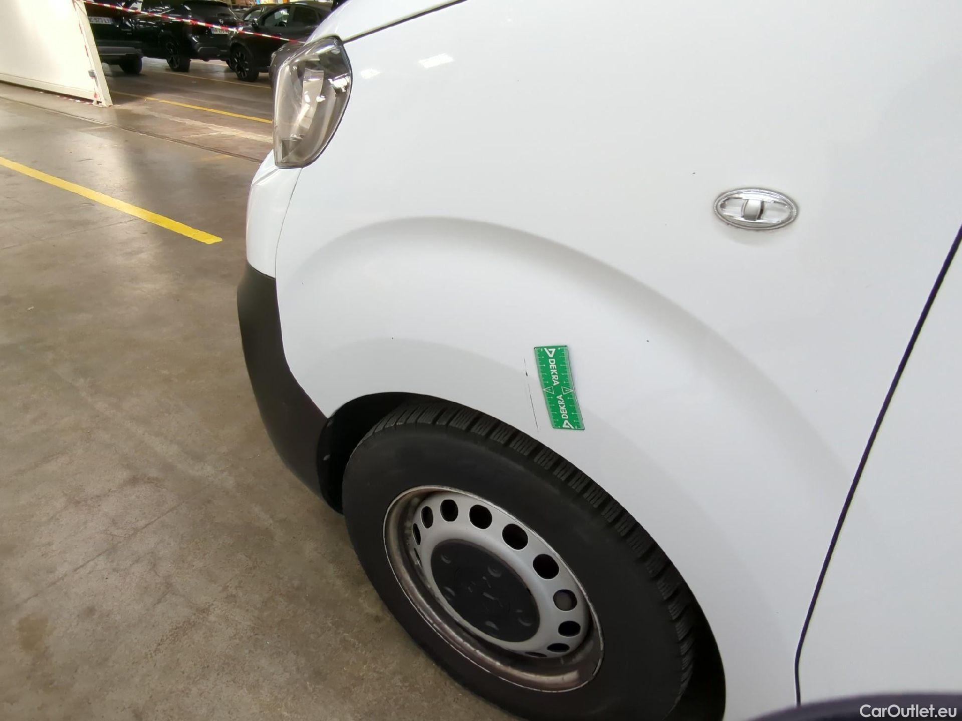  Peugeot  Expert  Fourgon Asphalt Standard 1.5 HDi 120CV BVM6 E6dT #23