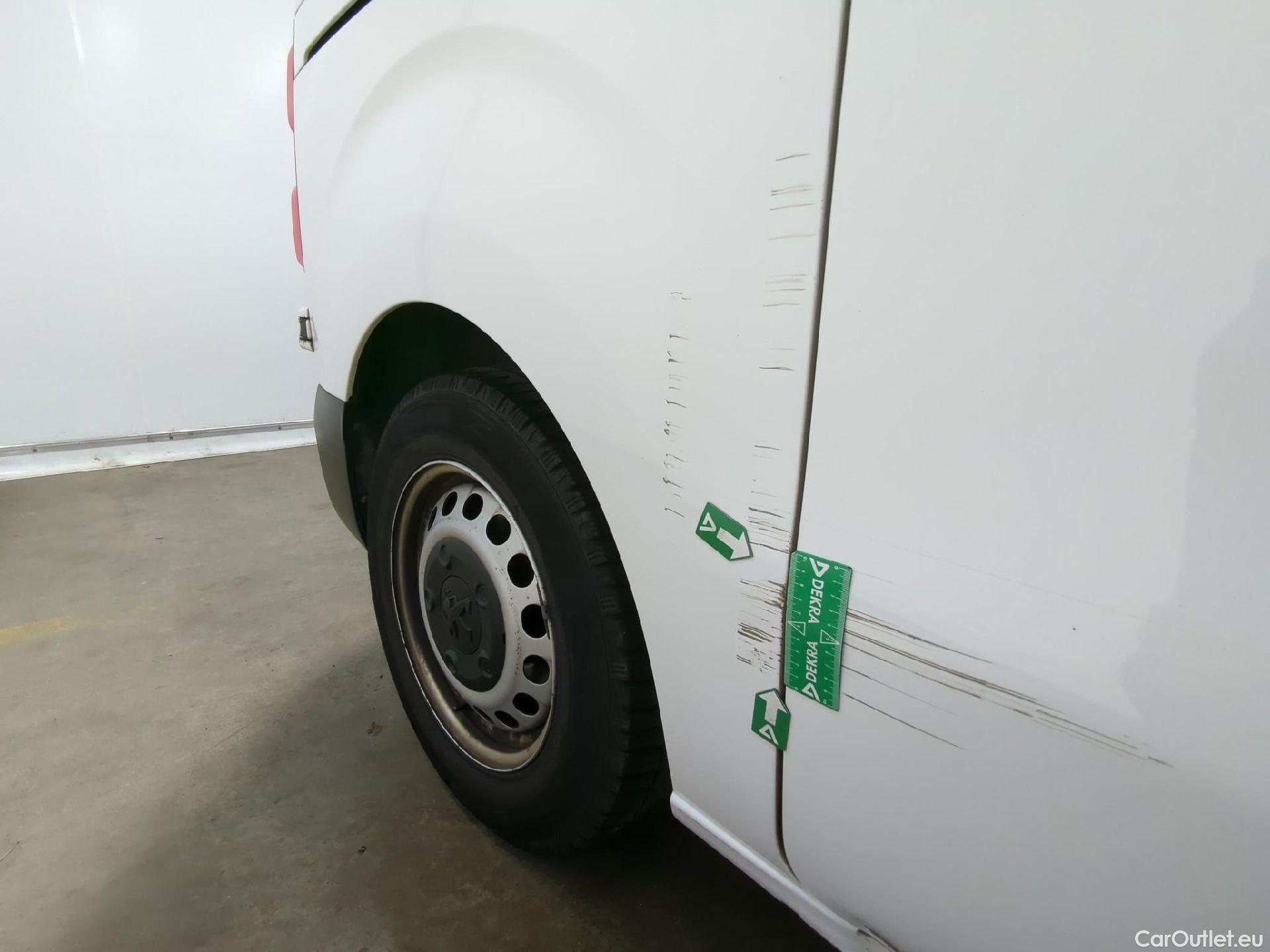 Peugeot  Expert  Fourgon Asphalt Standard 1.5 HDi 120CV BVM6 E6dT #13