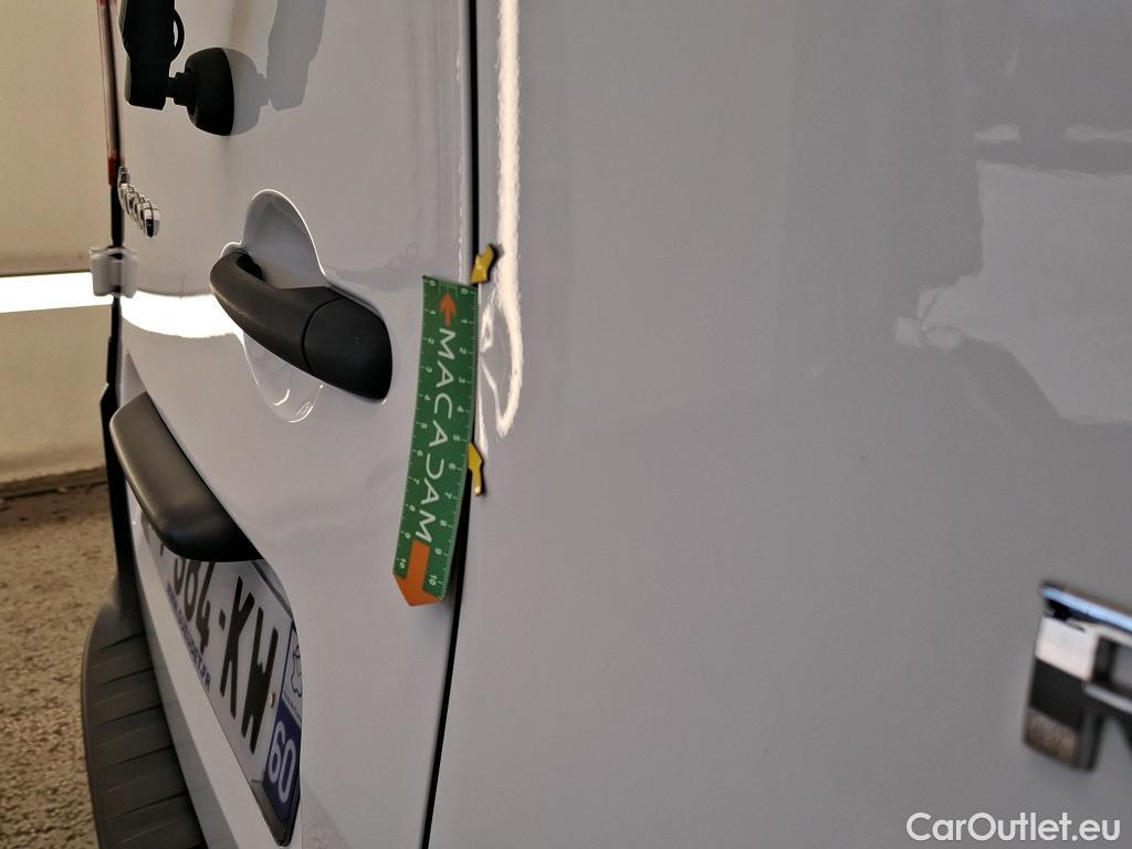  Renault  Kangoo RENAULT  Express / 2013 / 3P / Fourgonnette Z.E. Confort Achat Integral - 19 #10