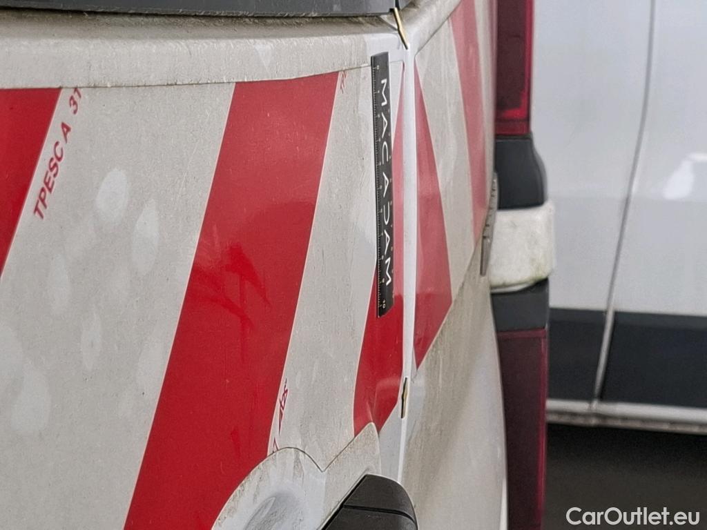  Renault  Trafic RENAULT  VU 4p Fourgon FG GCF L1H1 1000 Energy dCi 125 E6 #9
