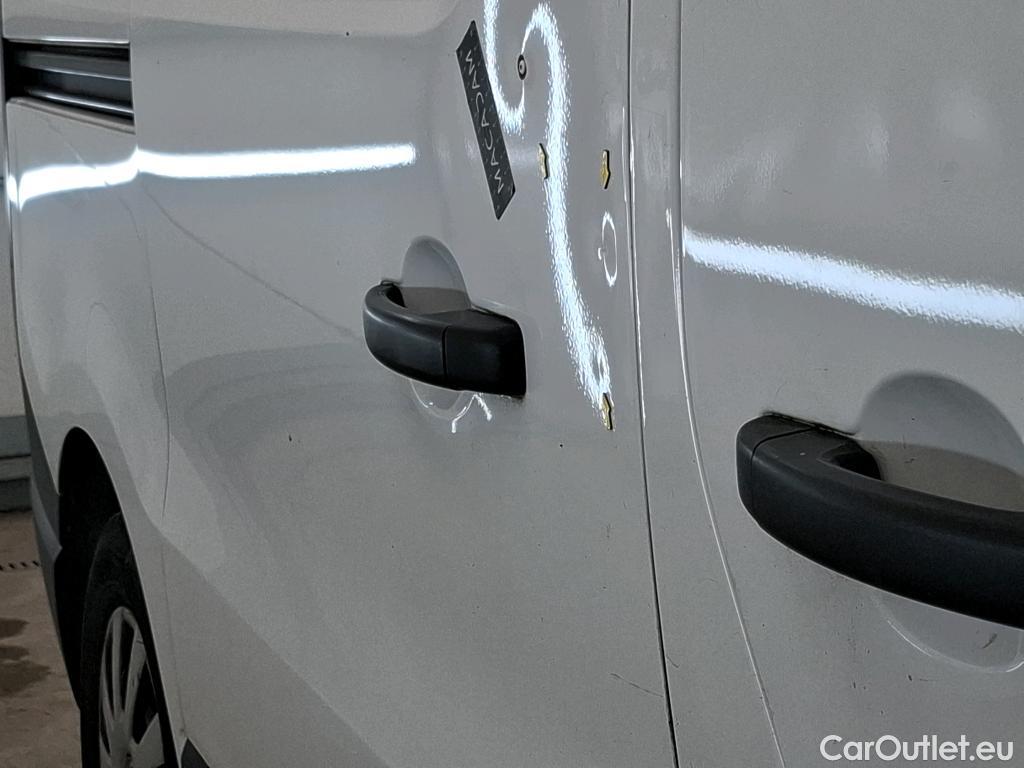  Renault  Trafic RENAULT  / 2019 / 4P / Fourgon tole NV FG GCF L1H1 1000 Energy dCi 145 #36