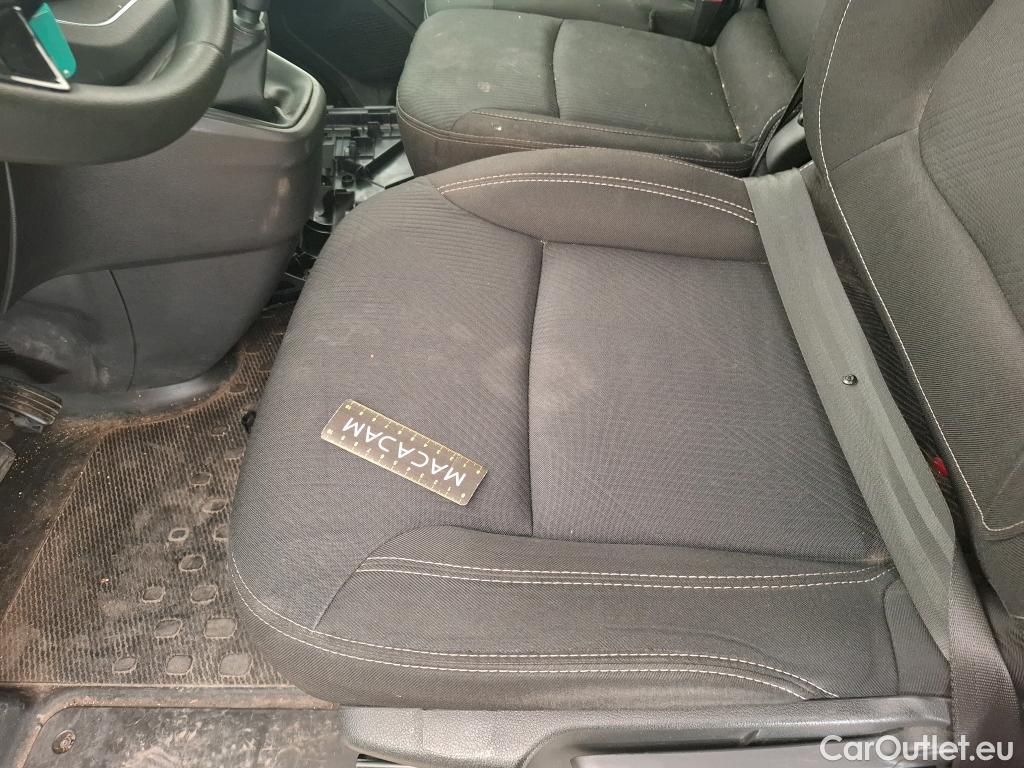  Renault  Trafic  III Fourgon L2H1 3T Grand Confort 2.0 dCi 130CV BVM6 E6d #149