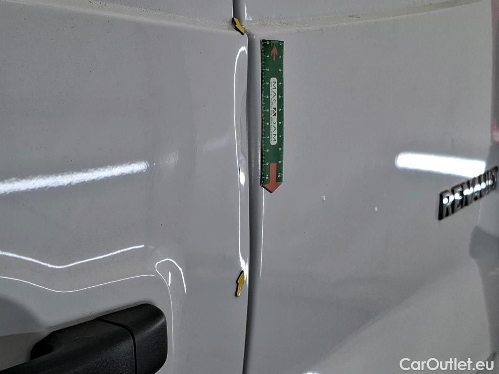  Renault  Trafic RENAULT  VU 4p Fourgon FG GCF L2H1 1300 dCi 120 #18