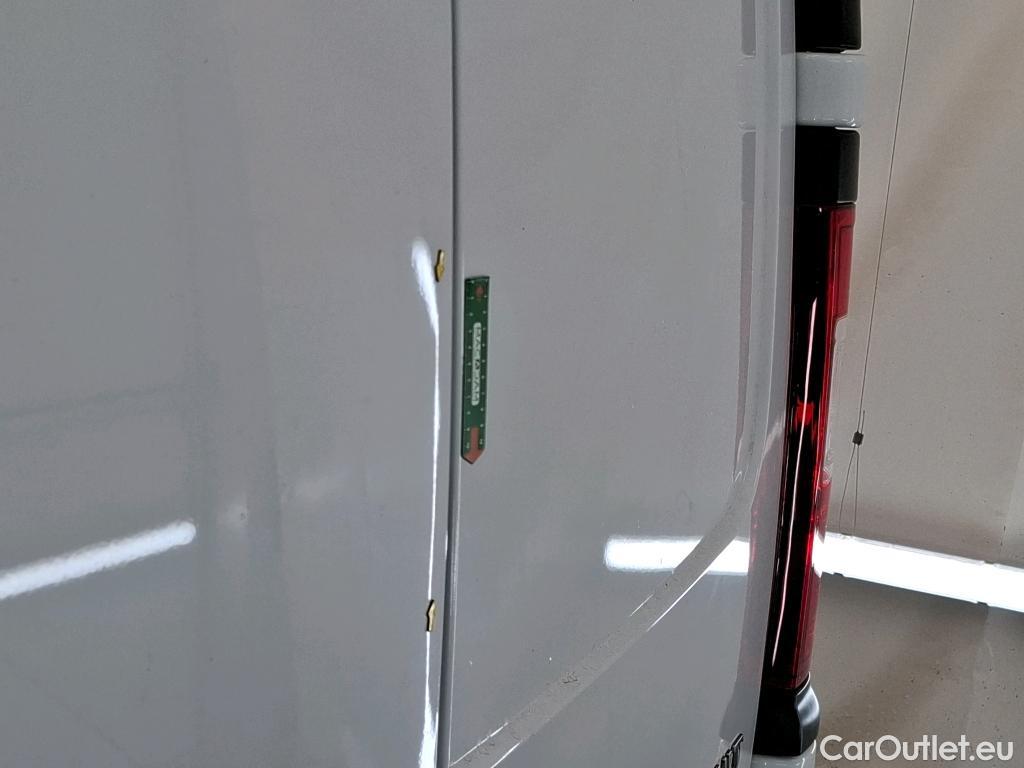  Renault  Trafic RENAULT  VU 4p Fourgon FG GCF L2H1 1300 dCi 120 #17